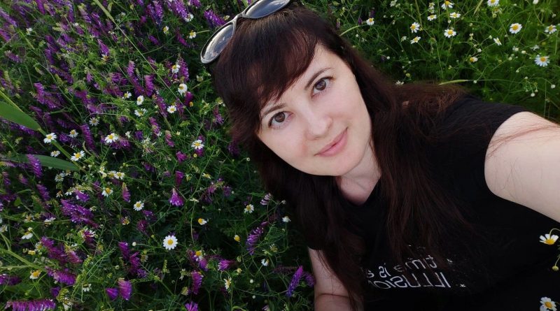 Sevmeyi bilecek biri 1 Sevmeyi bilecek birini arıyorum, Sevmeyi bilecek biri, Sevmeyi bilecek