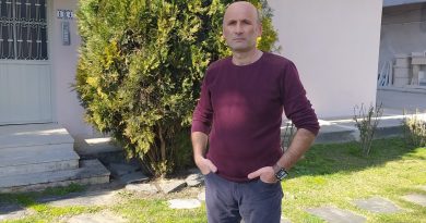 Hislerine ortak ol