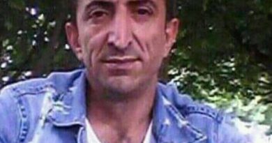 YALANSIZ MUTLU BİR EVLİLİK 2 YALANSIZ MUTLU BİR EVLİLİK