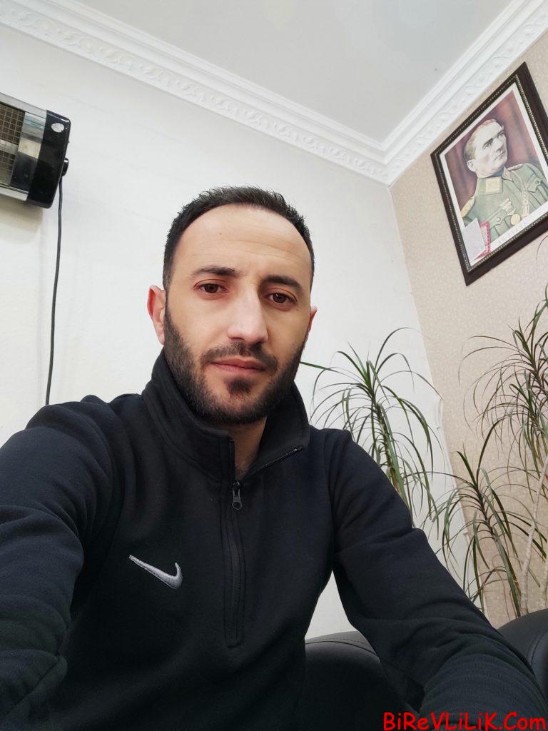 Merhaba baran ben