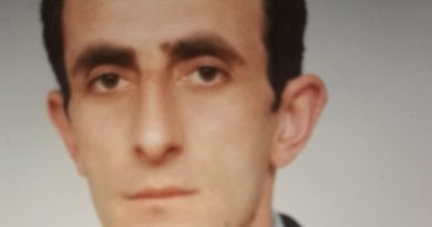 DÜRÜST BAYAN Arkadas 4 DÜRÜST BAYAN Arkadas