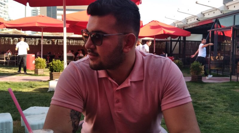 28 yaşında bakımlı erkek 1 28 yaşında bakımlı erkek