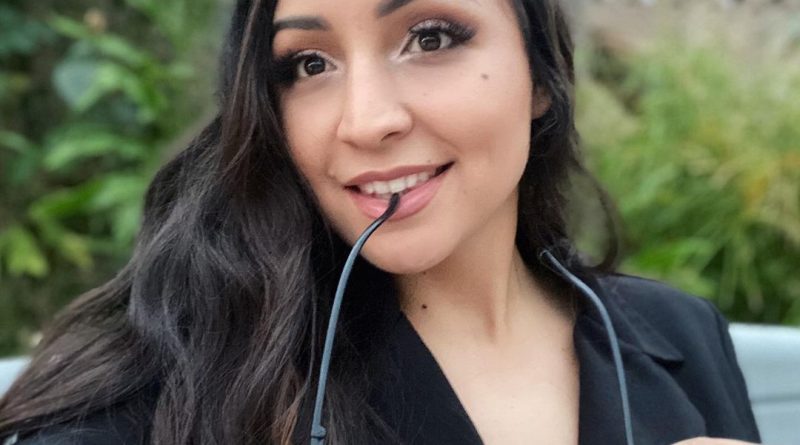 AŞK GÜZEL VE SOĞUK 1 AŞK GÜZEL VE SOĞUK