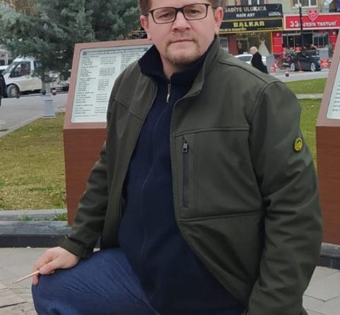 Ciddi olanlar yazsın Lütfen 1 Ciddi olanlar yazsın Lütfen