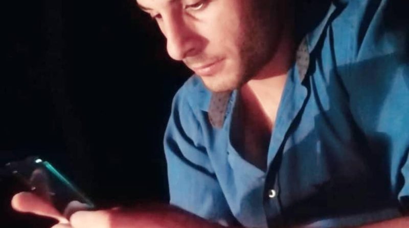 Arkadaş dost sevgili 1 Arkadaş dost sevgili