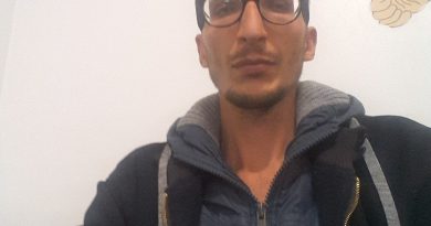 Namazlarini kilan es ariyom van merkez