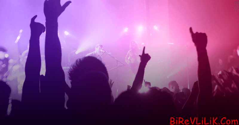 How much does it cost to get into a nightclub in Los Angeles 1
