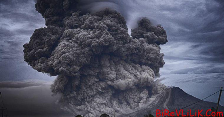 A volcano is erupted again in Japan 4