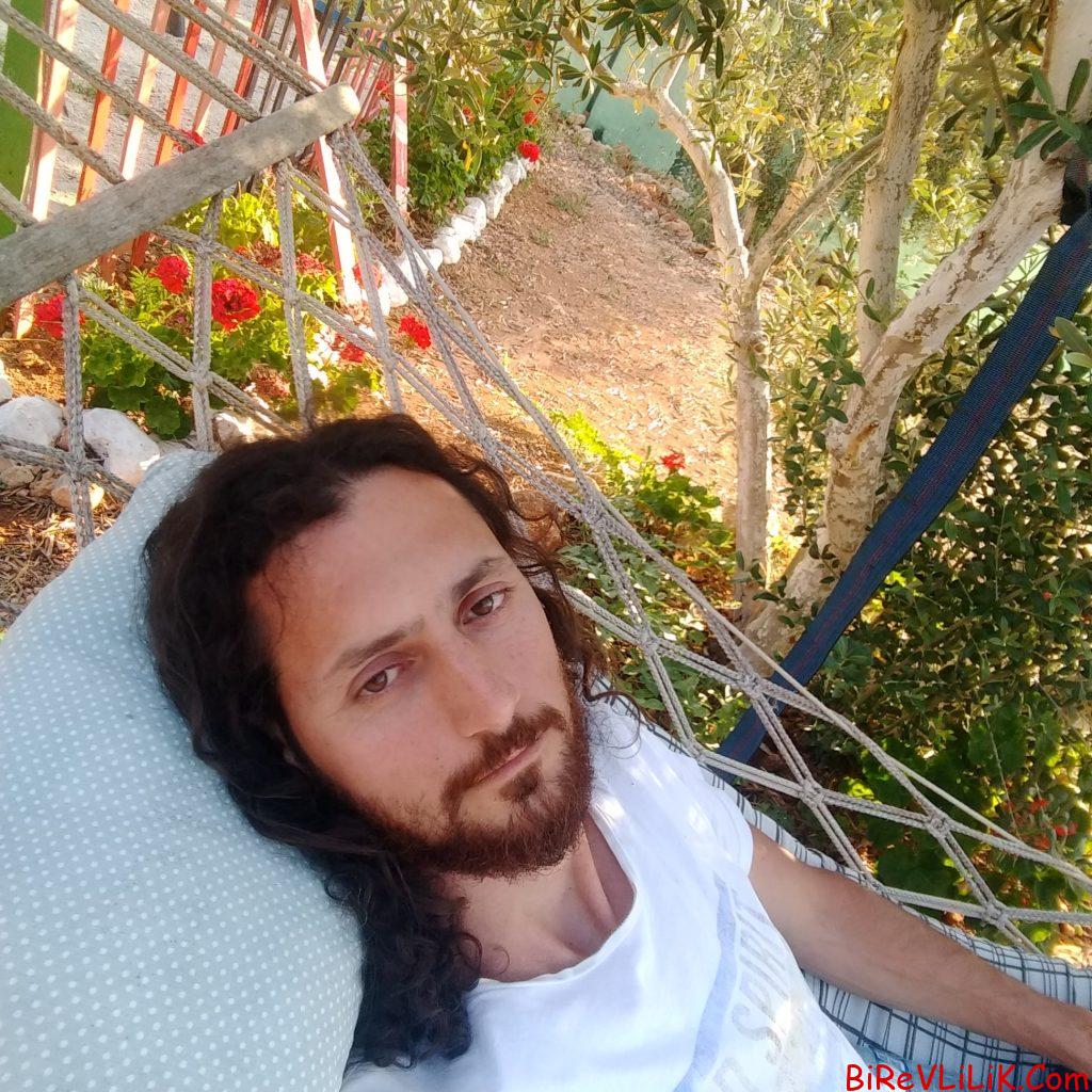 Üçüncü Melek Aranıyor 1 Üçüncü Melek Aranıyor