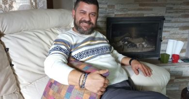 Yolu sevgiden geçen bayanlar