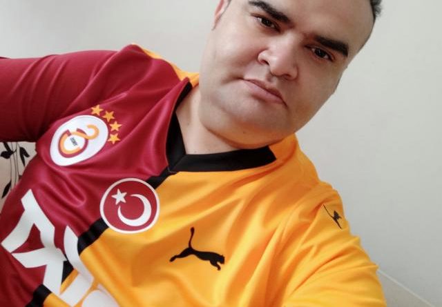 Mutlu Olmak Sana, Mutluluğun Olmak Bana Yakışır. 1 Mutlu Olmak Sana, Mutluluğun Olmak Bana Yakışır.