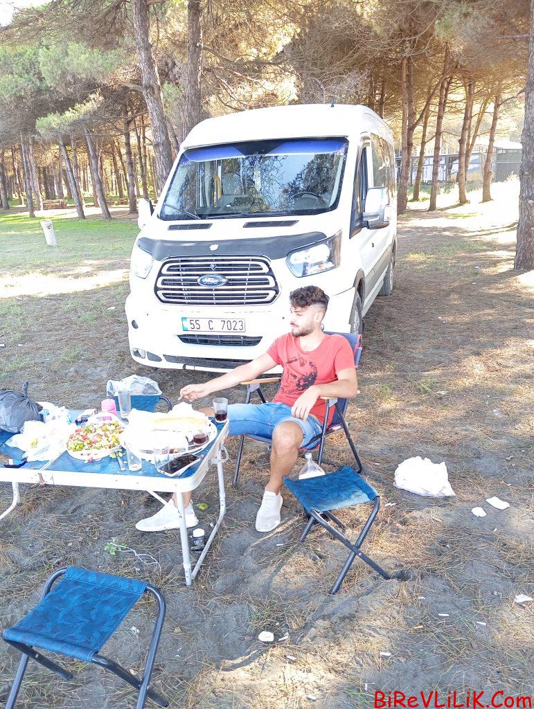 Arkadaşlık gemi kaptanıyım