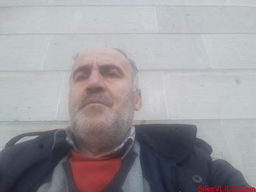 Ankara Pursaklarda yaşayan öğretmen,memure bayanpartner arıyorum