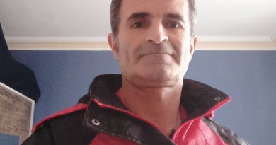Antalya da yaşıyorum 05337227796 adım Ali