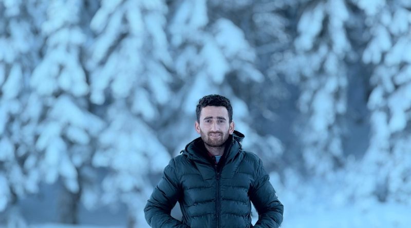 Güvenilir saygılı anlayışlı bir düşünüyorum