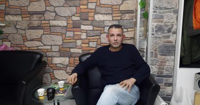 Hayat; Herşeye Rağmen Güzeldir Ciddi Bayanlar